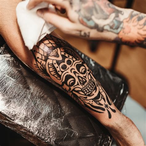 imagenes para hacerse un tatuaje|tatuaje recién hecho.